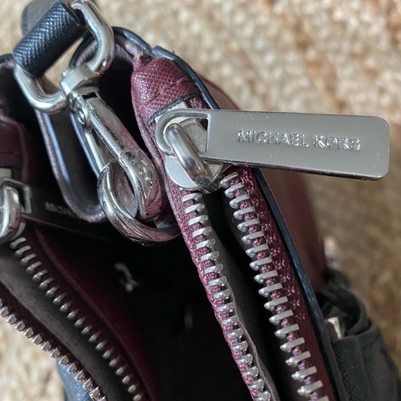 Michael Kors Purse - Picture 5 of 5